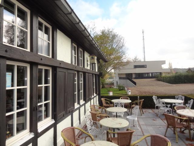卡斯特霍夫提胡奇酒店 伊普尔 外观 照片